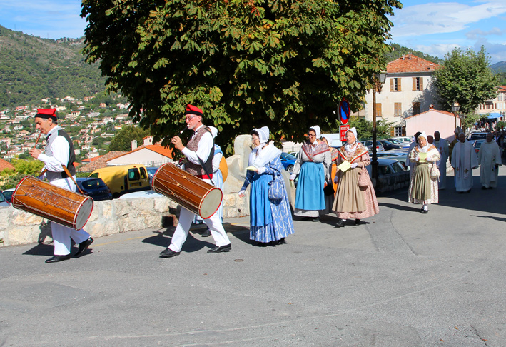 Ste-Rosalie_procession_04-09-12