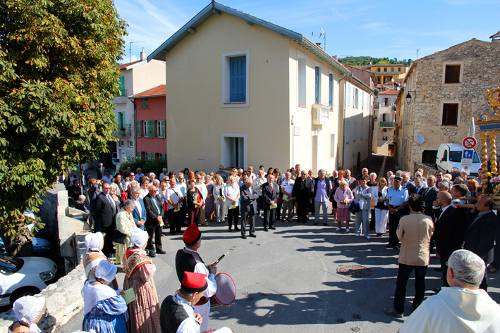 Ste-Rosalie_procession_04-09-12