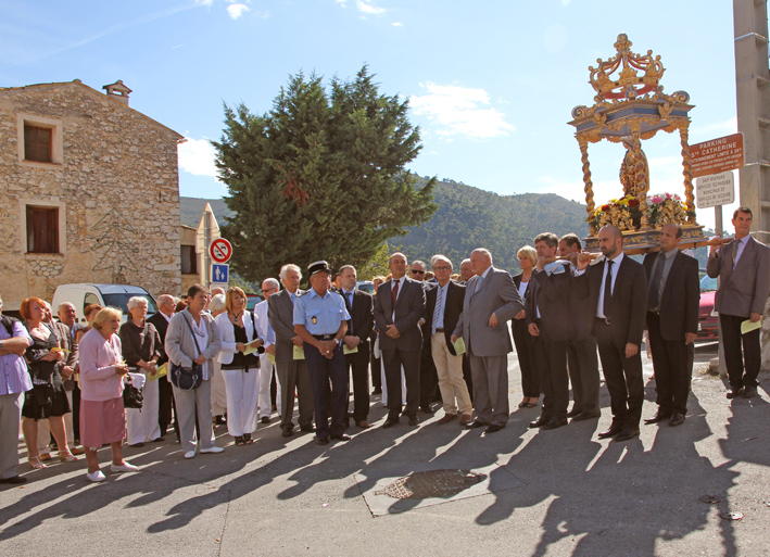 Ste-Rosalie_procession_04-09-12