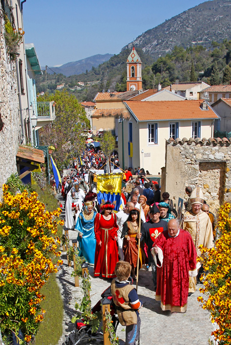 Cortège de la fête médiévale 2013