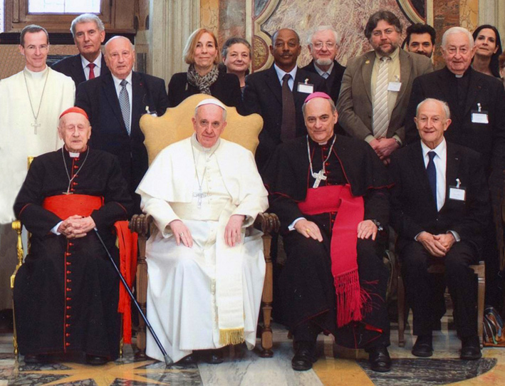 Le Docteur Alain FRERE reçu par le pape François au Vatican le 20 avril.